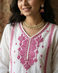 Elegant Pure Mul Cotton suit set in White with dark pink weaving